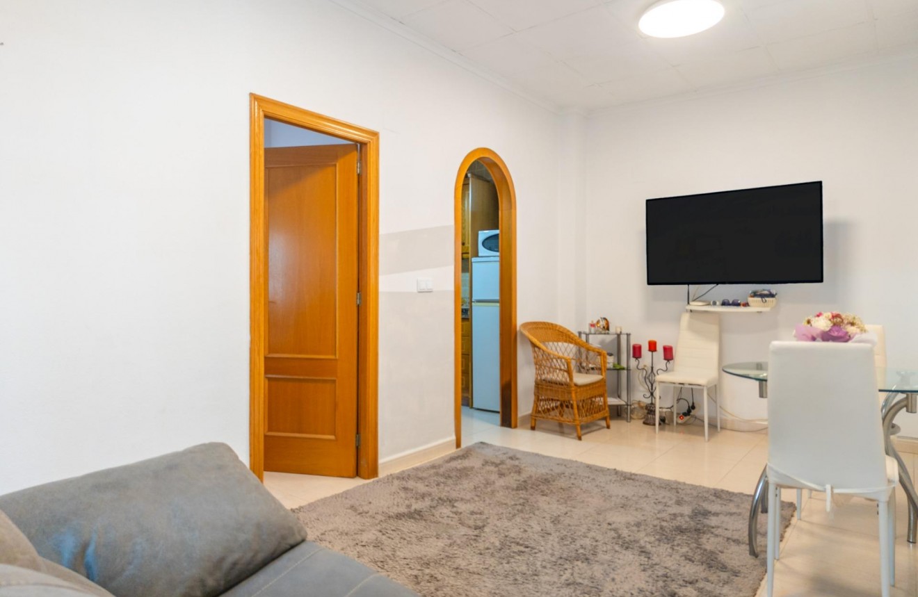 Aus zweiter Hand - Wohnung -
Torrevieja - Centro