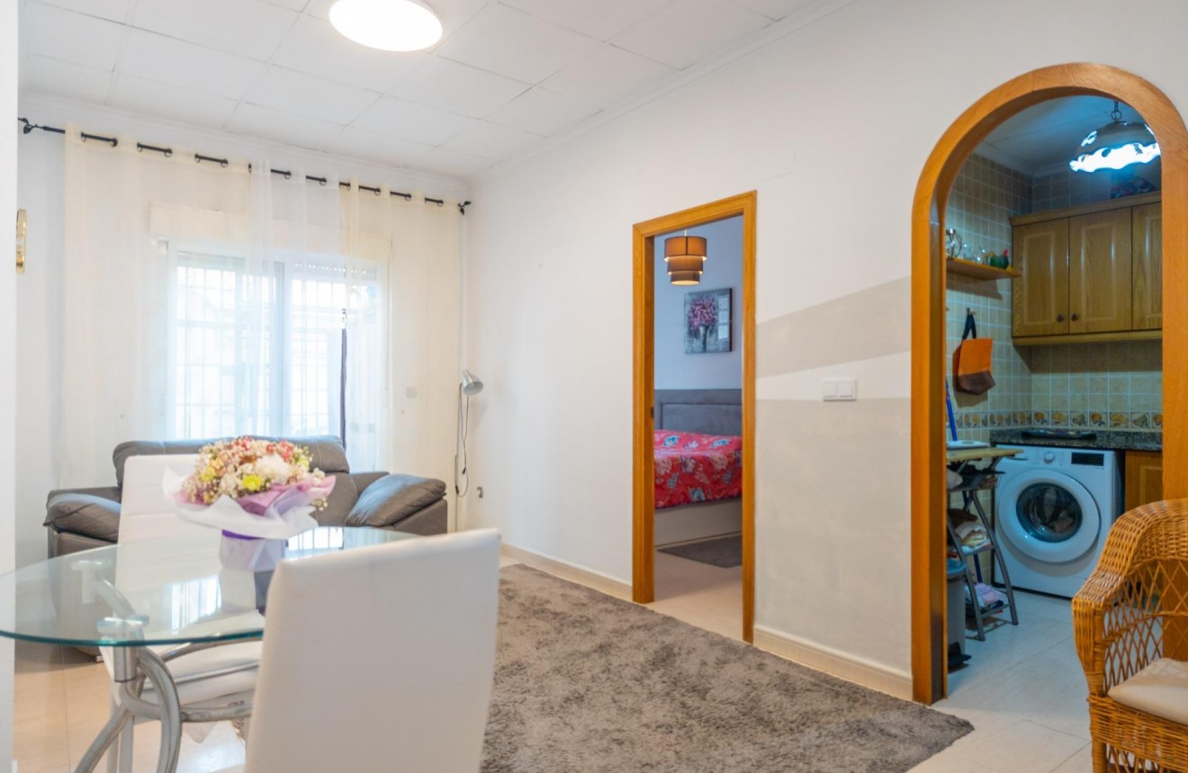 Aus zweiter Hand - Wohnung -
Torrevieja - Centro