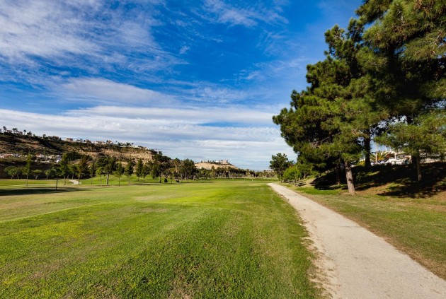 Z drugiej ręki - Szalet -
Ciudad Quesada - Costa Blanca