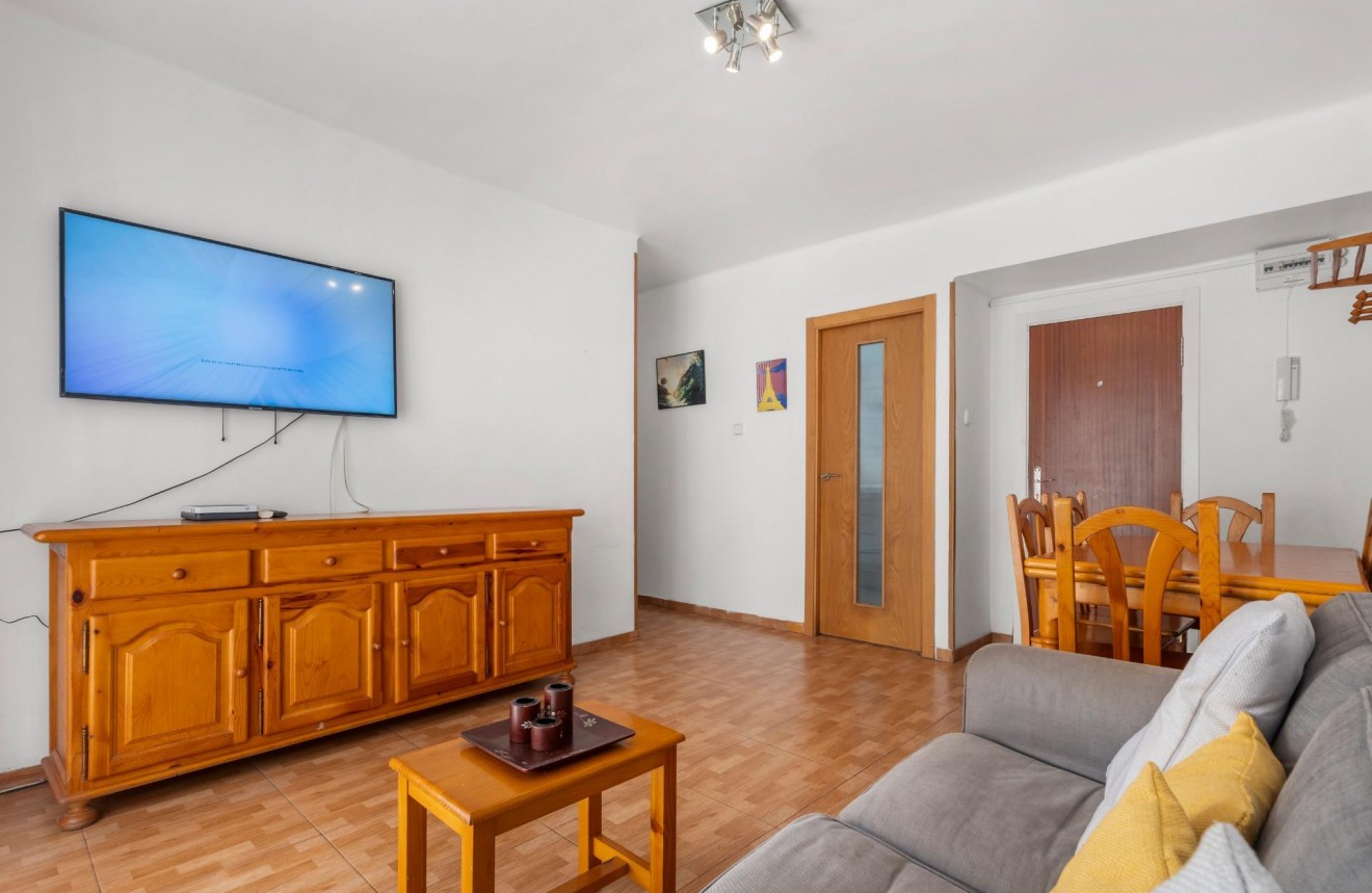 Tweedehands - Appartement / flat -
Torrevieja - Estacion de autobuses