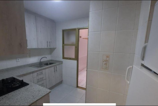 Resale - Apartment / flat -
Torrevieja - La Mata