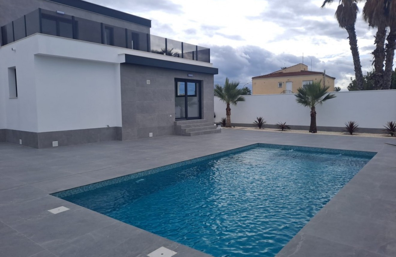 Resale - Chalet -
Ciudad Quesada - Costa Blanca