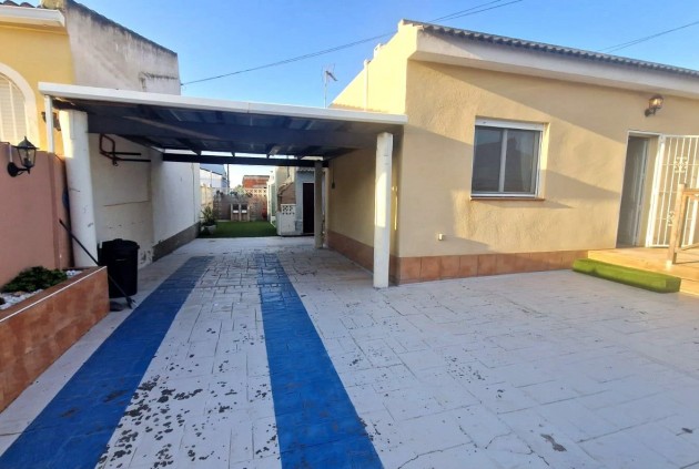 Segunda mano - Chalet -
Torrevieja - San luis