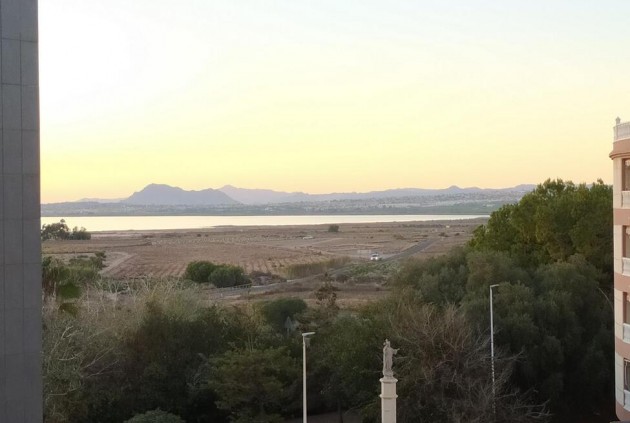 Segunda mano - Ático -
Torrevieja - La Mata