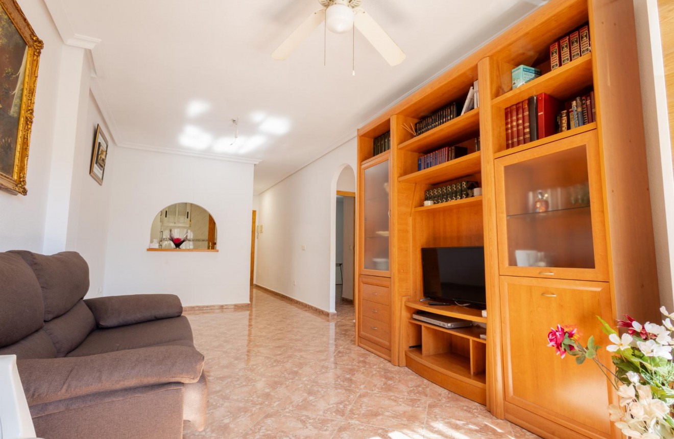 Resale - Apartment / flat -
Torrevieja - Costa Blanca