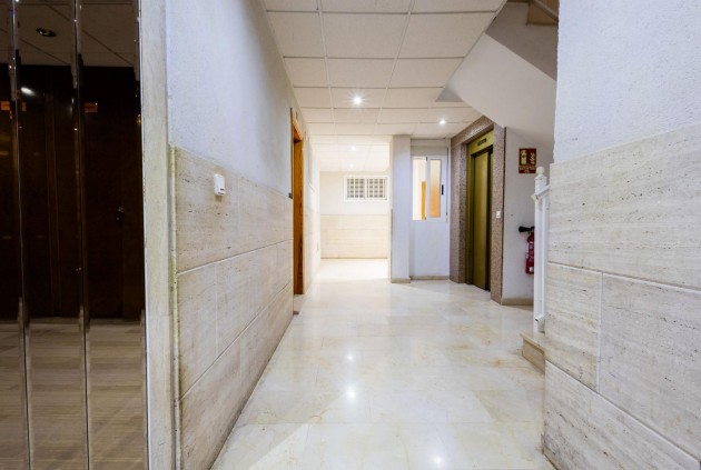 Resale - Apartment / flat -
Torrevieja - Costa Blanca