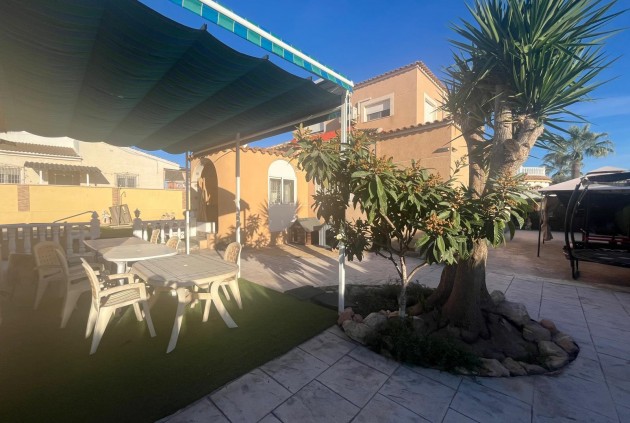 Aus zweiter Hand - Chalet -
Torrevieja - San luis