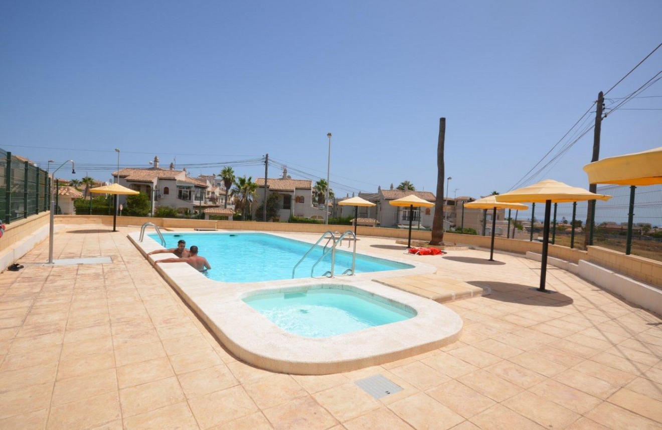 D'occasion - Bungalow -
Torrevieja - Torreblanca