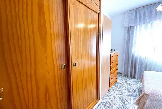 Resale - Apartment / flat -
Torrevieja - Playa del Cura