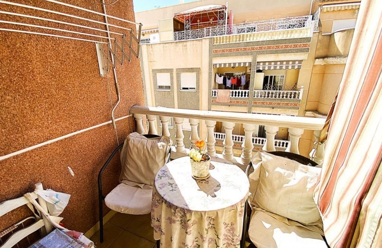 Resale - Apartment / flat -
Torrevieja - Playa del Cura