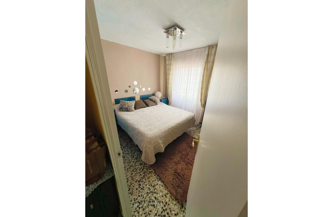 Tweedehands - Appartement / flat -
Torrevieja - Centro