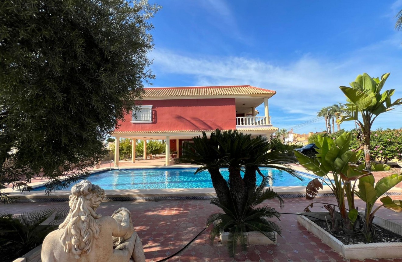 Resale - Chalet -
Torrevieja - Torreta Florida