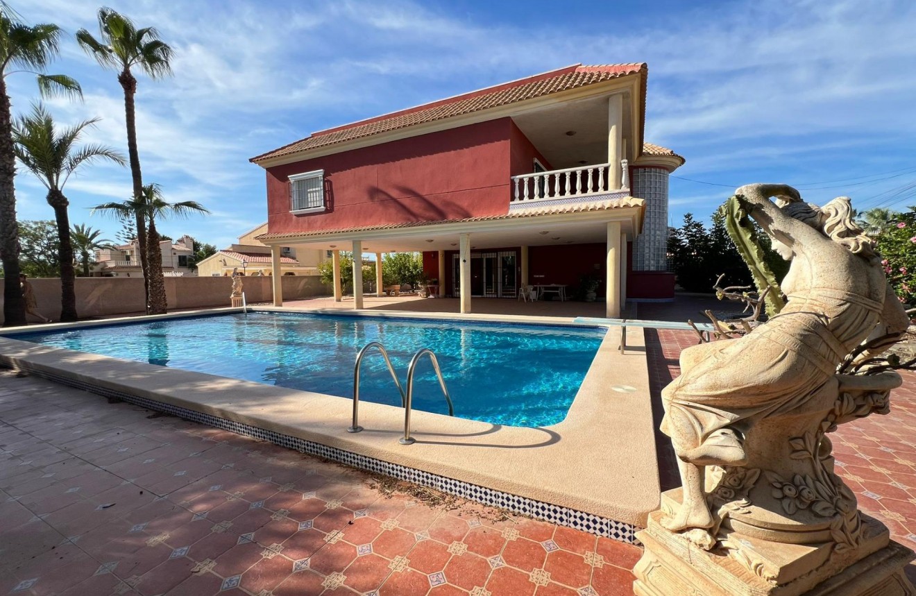 Resale - Chalet -
Torrevieja - Torreta Florida