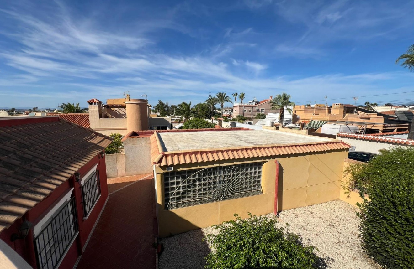 Resale - Chalet -
Torrevieja - Torreta Florida