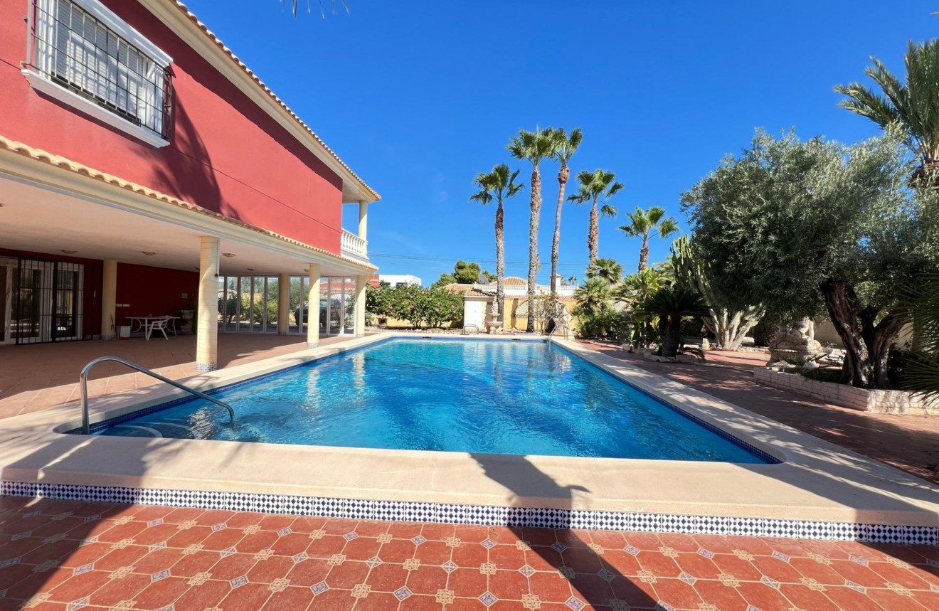 Resale - Chalet -
Torrevieja - Torreta Florida