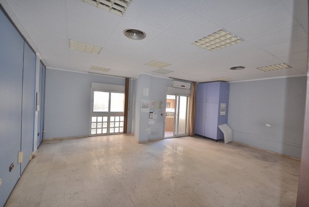 Segunda mano - Apartamento / piso -
Torrevieja - Centro