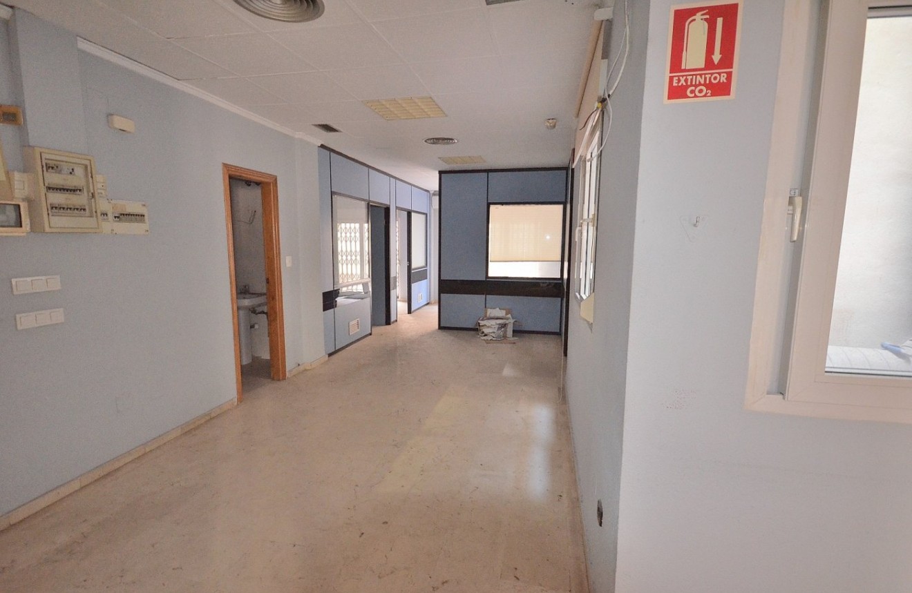 Segunda mano - Apartamento / piso -
Torrevieja - Centro