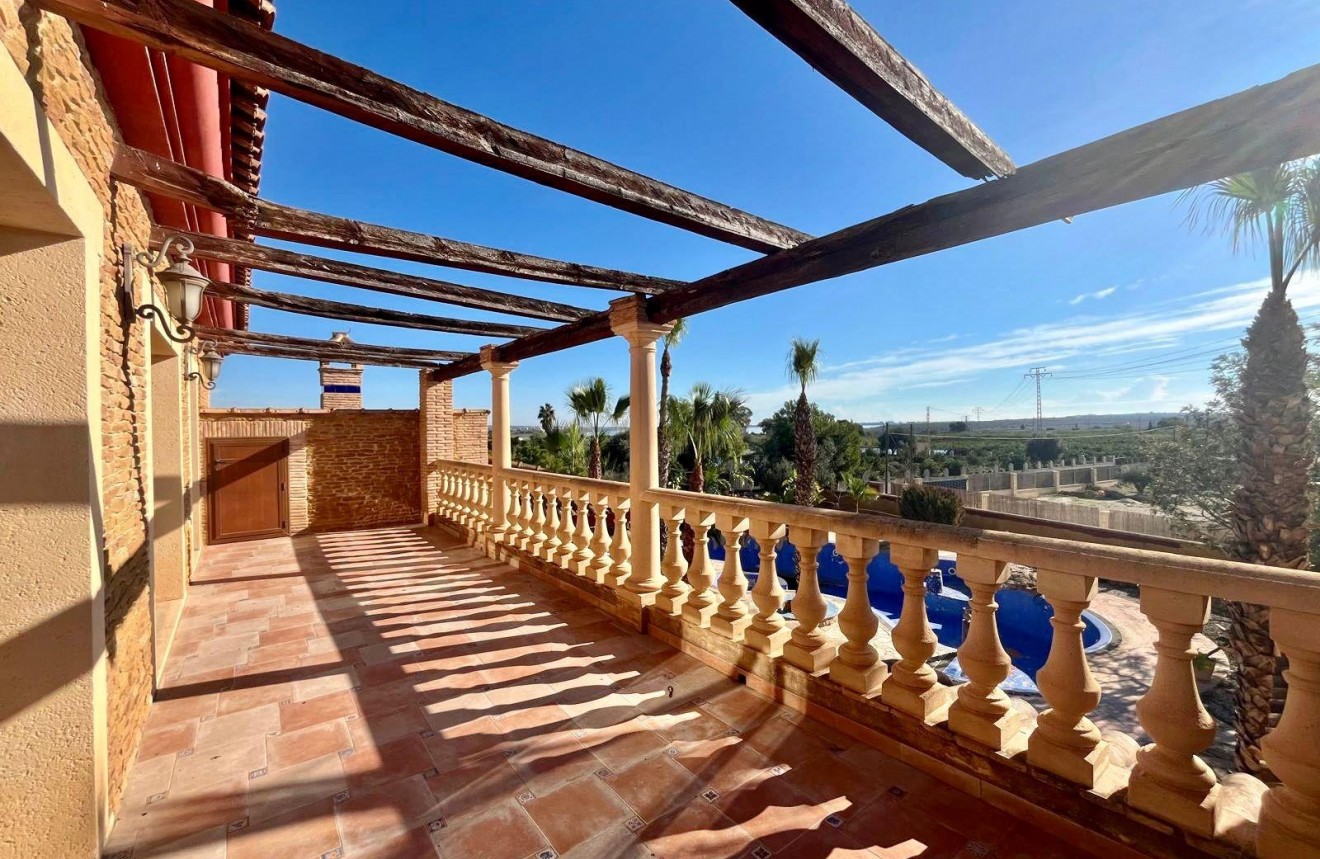 Resale - Chalet -
Rojales - La Vega Baja