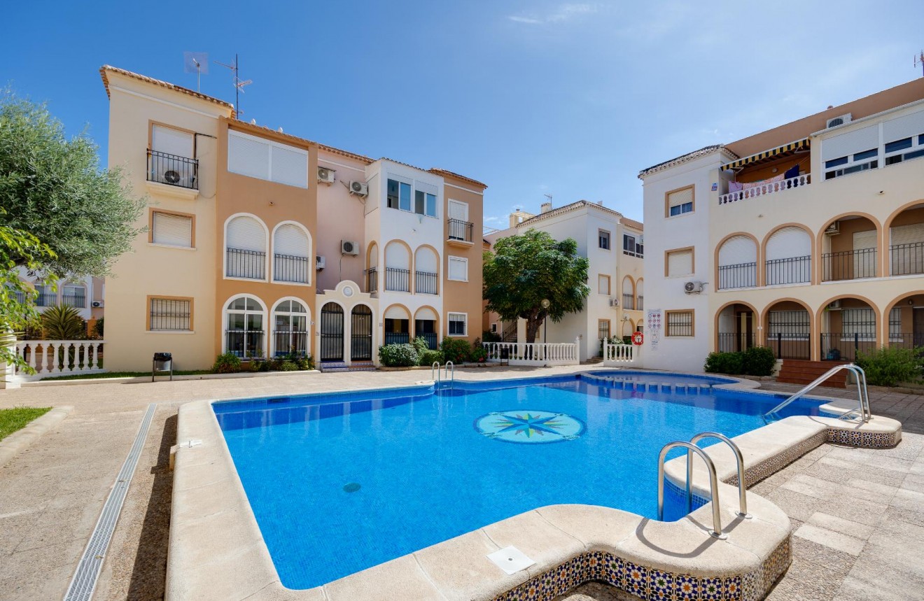 D'occasion - Bungalow -
Torrevieja - Costa Blanca