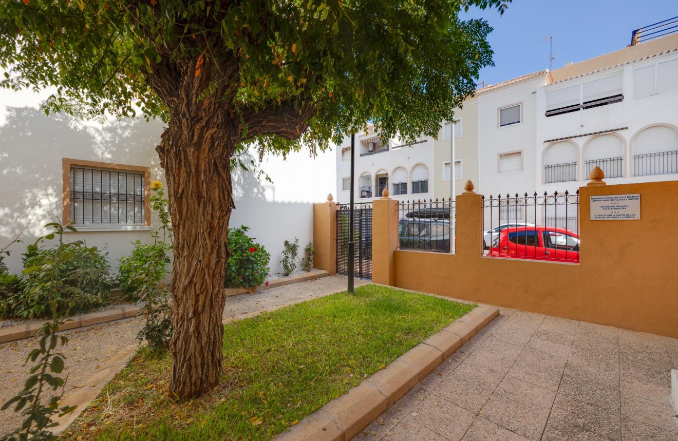 D'occasion - Bungalow -
Torrevieja - Costa Blanca