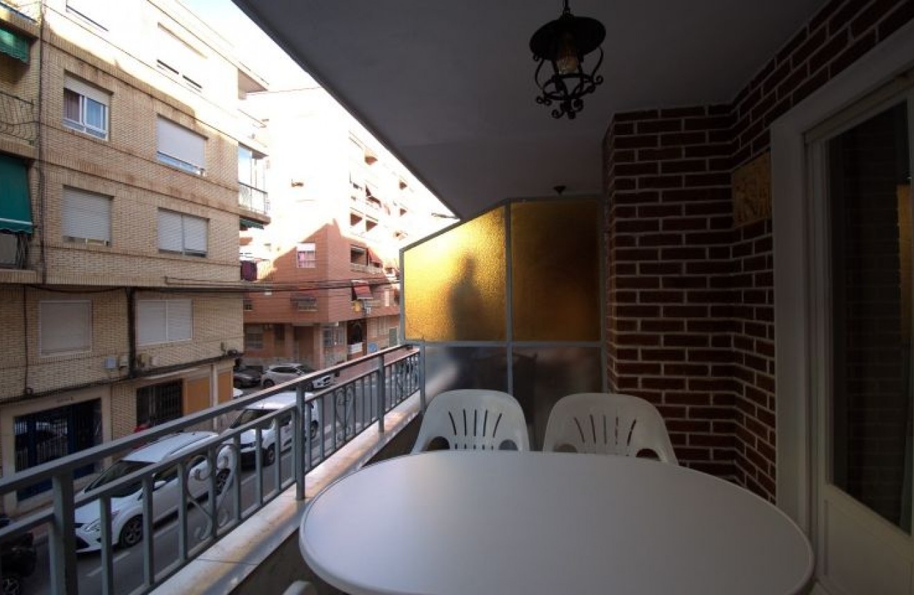 Tweedehands - Appartement / flat -
Torrevieja - Costa Blanca