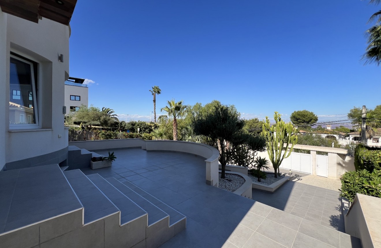 Segunda mano - Chalet -
Torrevieja - Costa Blanca