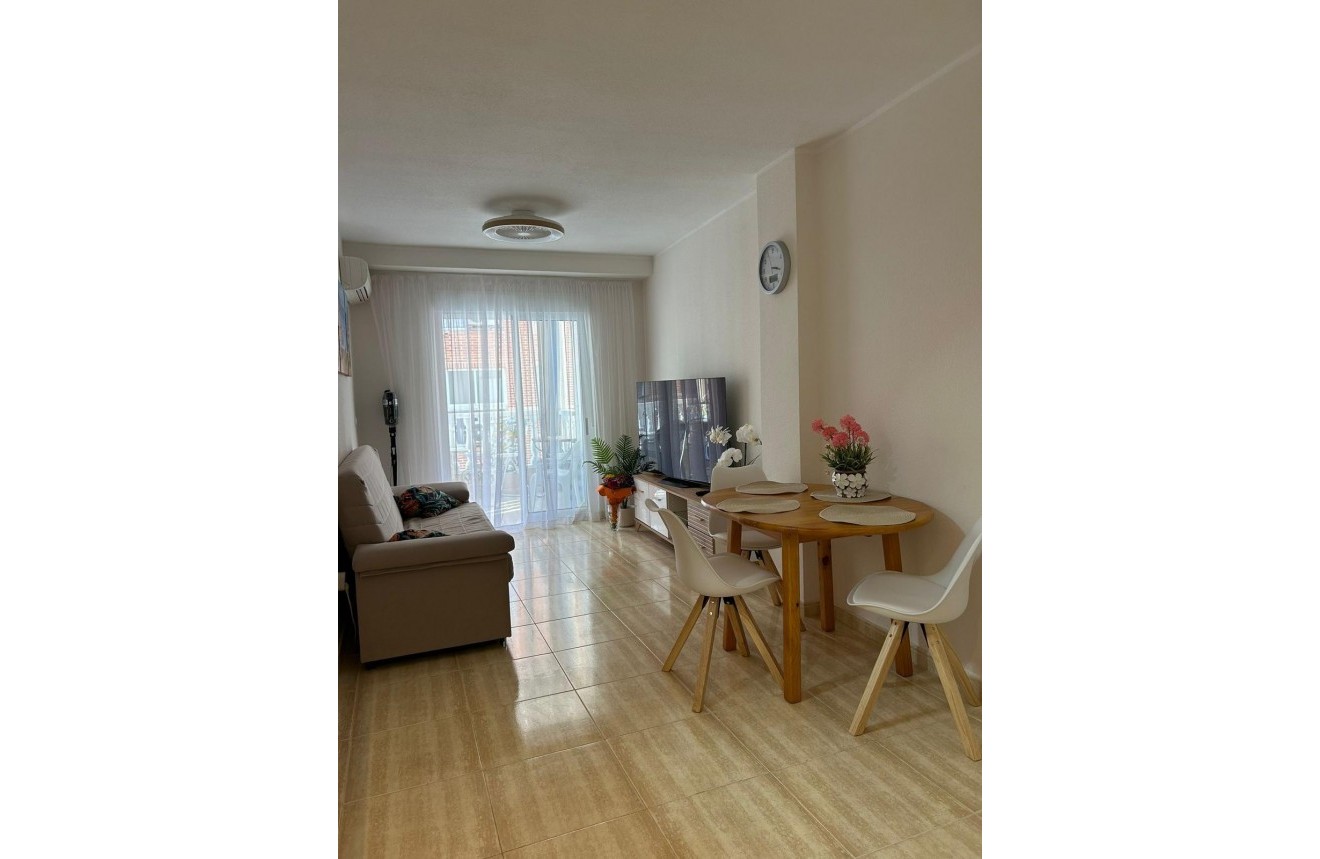 Segunda mano - Apartamento / piso -
Torrevieja - Playa del Cura