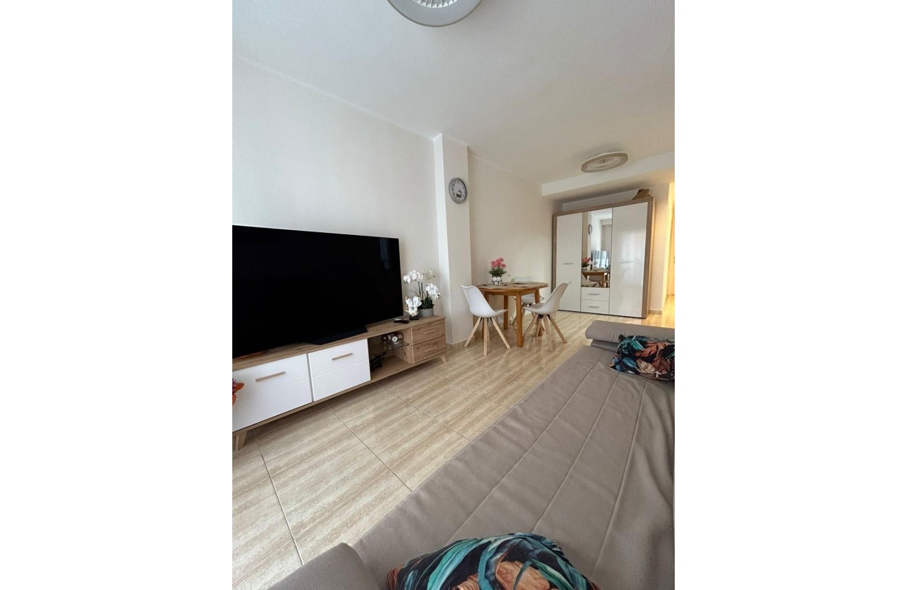 Segunda mano - Apartamento / piso -
Torrevieja - Playa del Cura