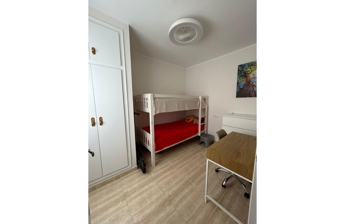 Segunda mano - Apartamento / piso -
Torrevieja - Playa del Cura