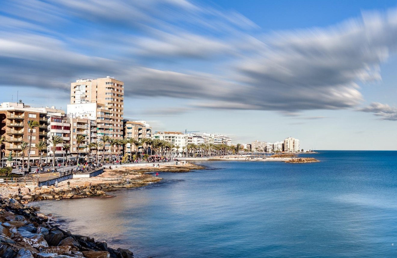 Segunda mano - Apartamento / piso -
Torrevieja - Estacion de autobuses