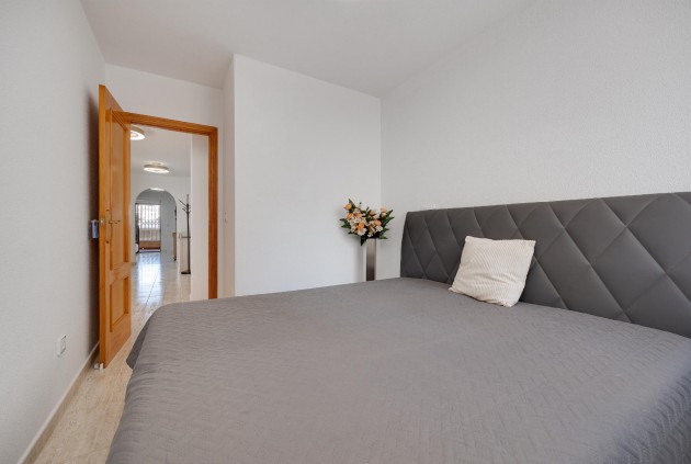 Segunda mano - Apartamento / piso -
Torrevieja - Costa Blanca