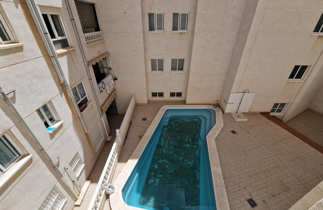 Resale - Apartment / flat -
Torrevieja - Nueva Torrevieja