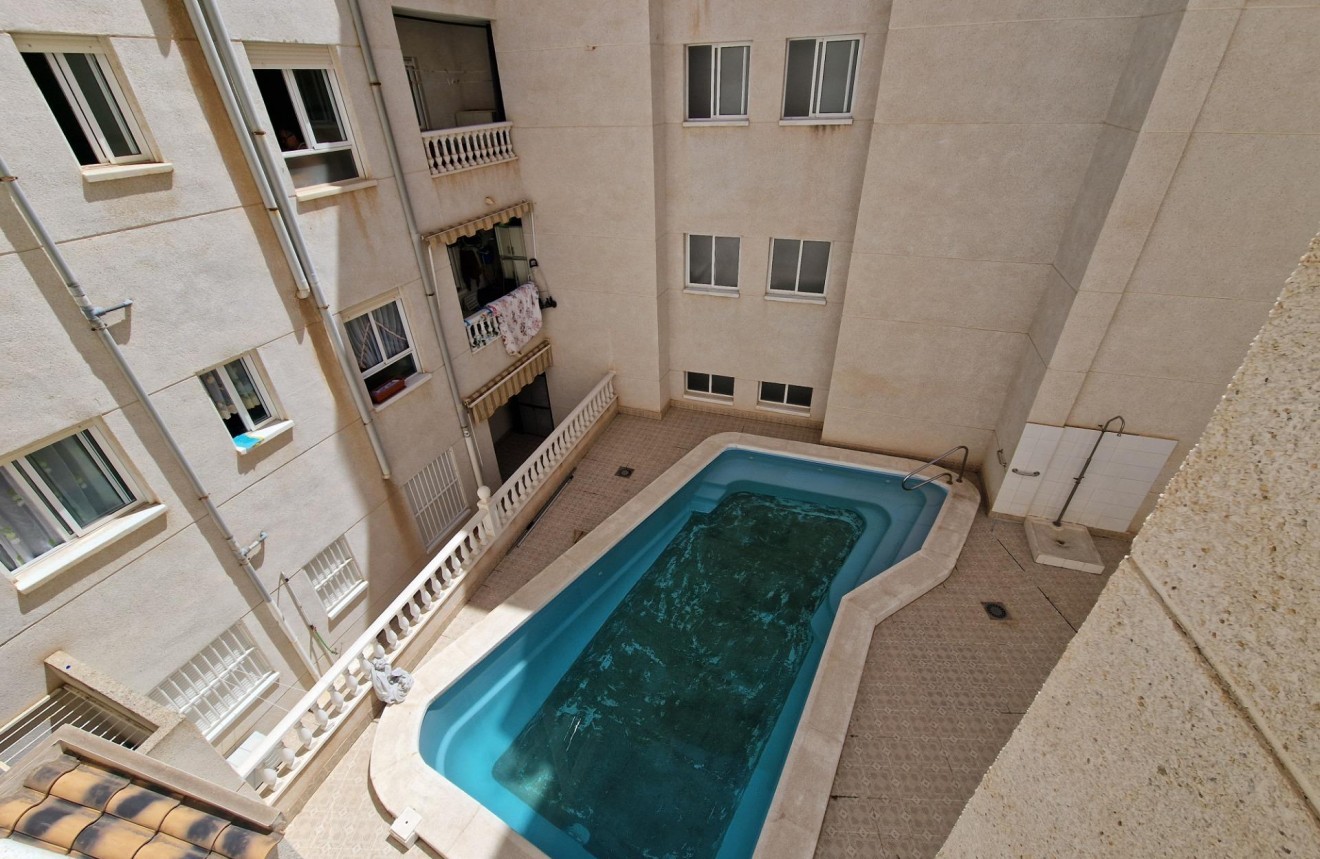 Resale - Apartment / flat -
Torrevieja - Nueva Torrevieja