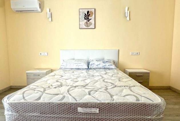 Aus zweiter Hand - Wohnung -
Torrevieja - Costa Blanca