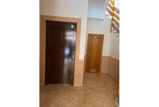 Tweedehands - Appartement / flat -
Torrevieja - Centro