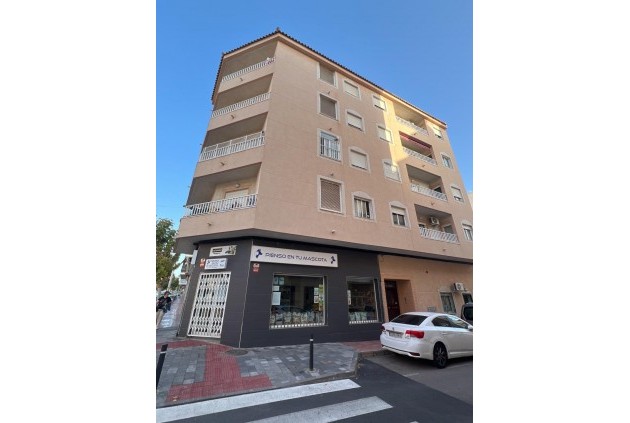 Tweedehands - Appartement / flat -
Torrevieja - Centro