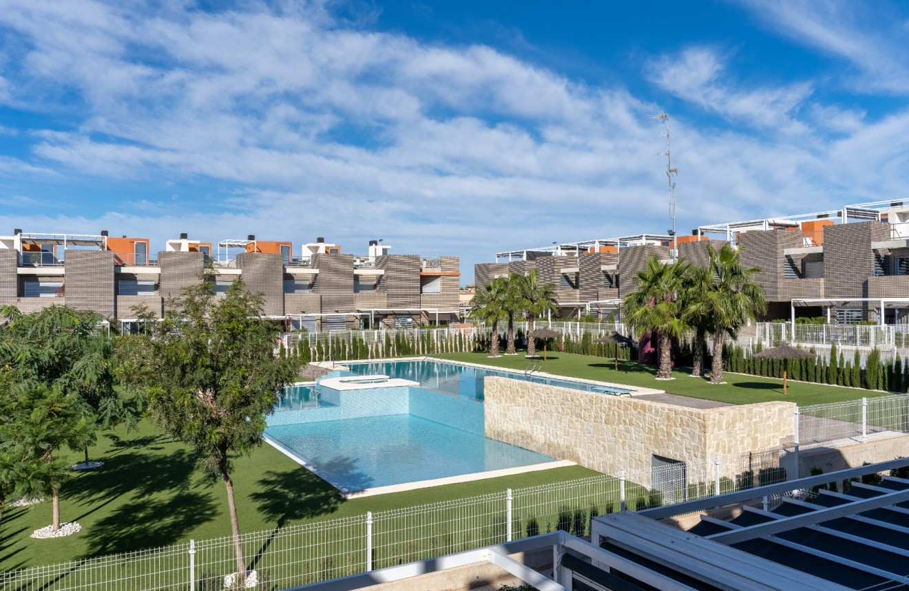 Z drugiej ręki - Mieszkanie w bloku -
Torrevieja - Costa Blanca