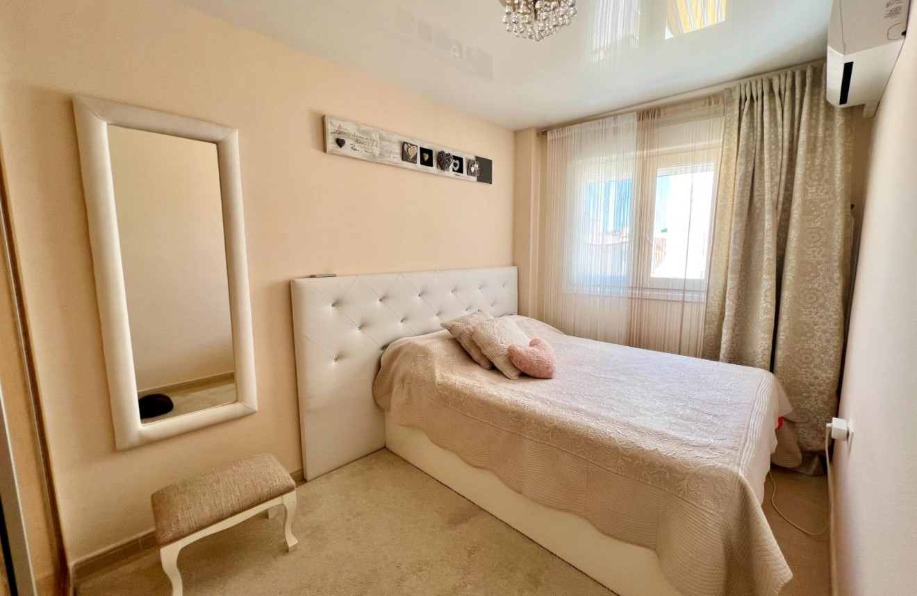 Resale - Penthouse -
Torrevieja - Playa de los Locos