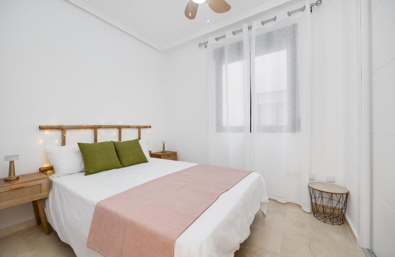 Aus zweiter Hand - Wohnung -
Torrevieja - Playa del Cura