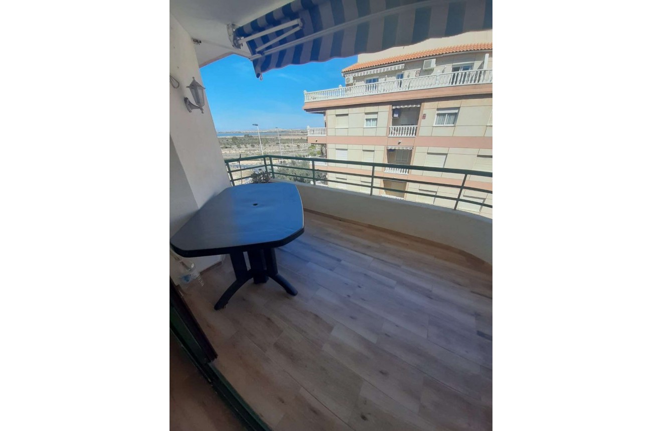 Tweedehands - Appartement / flat -
Torrevieja - Costa Blanca