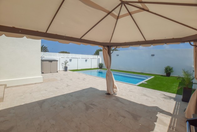 Aus zweiter Hand - Chalet -
Torrevieja - Costa Blanca