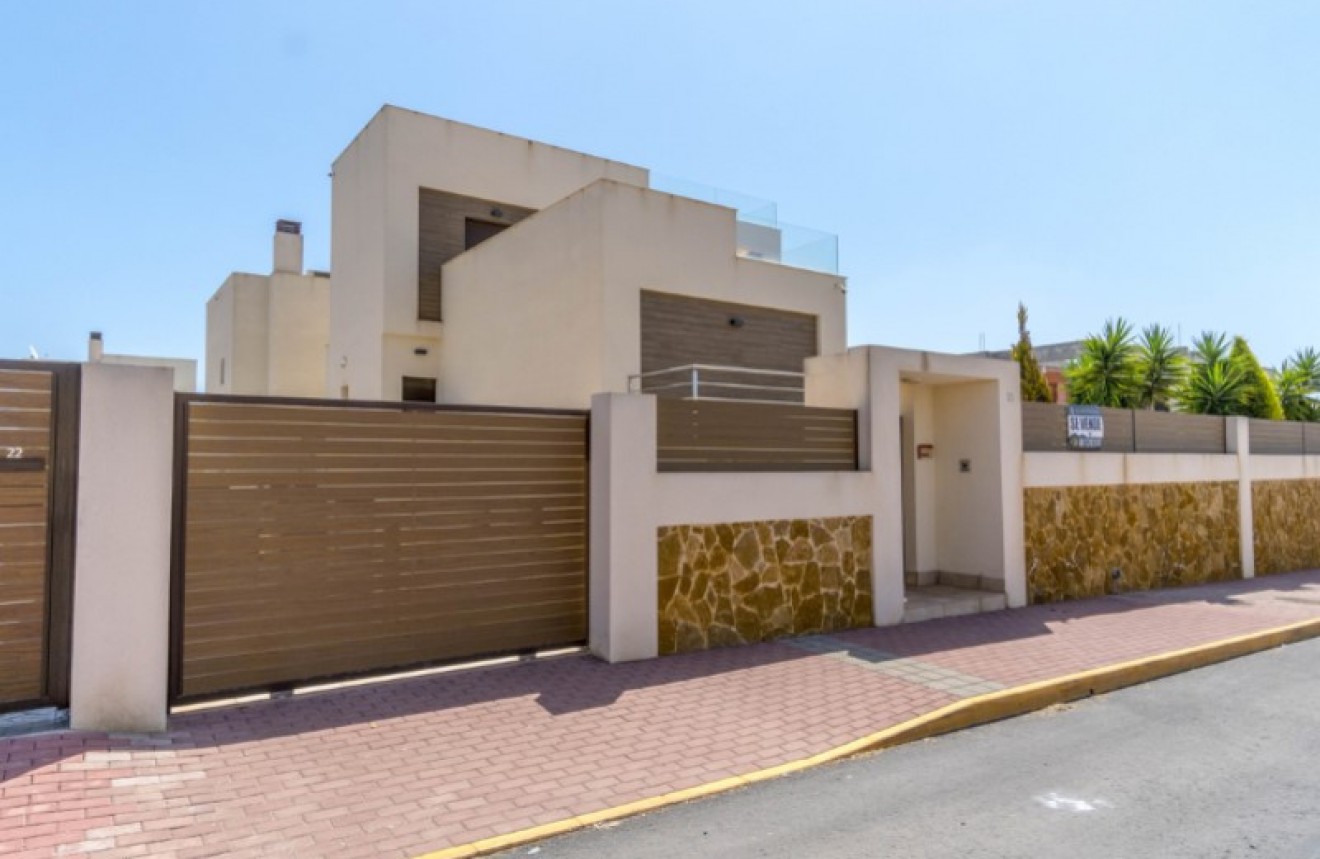 Tweedehands - Chalet -
Torrevieja - Costa Blanca