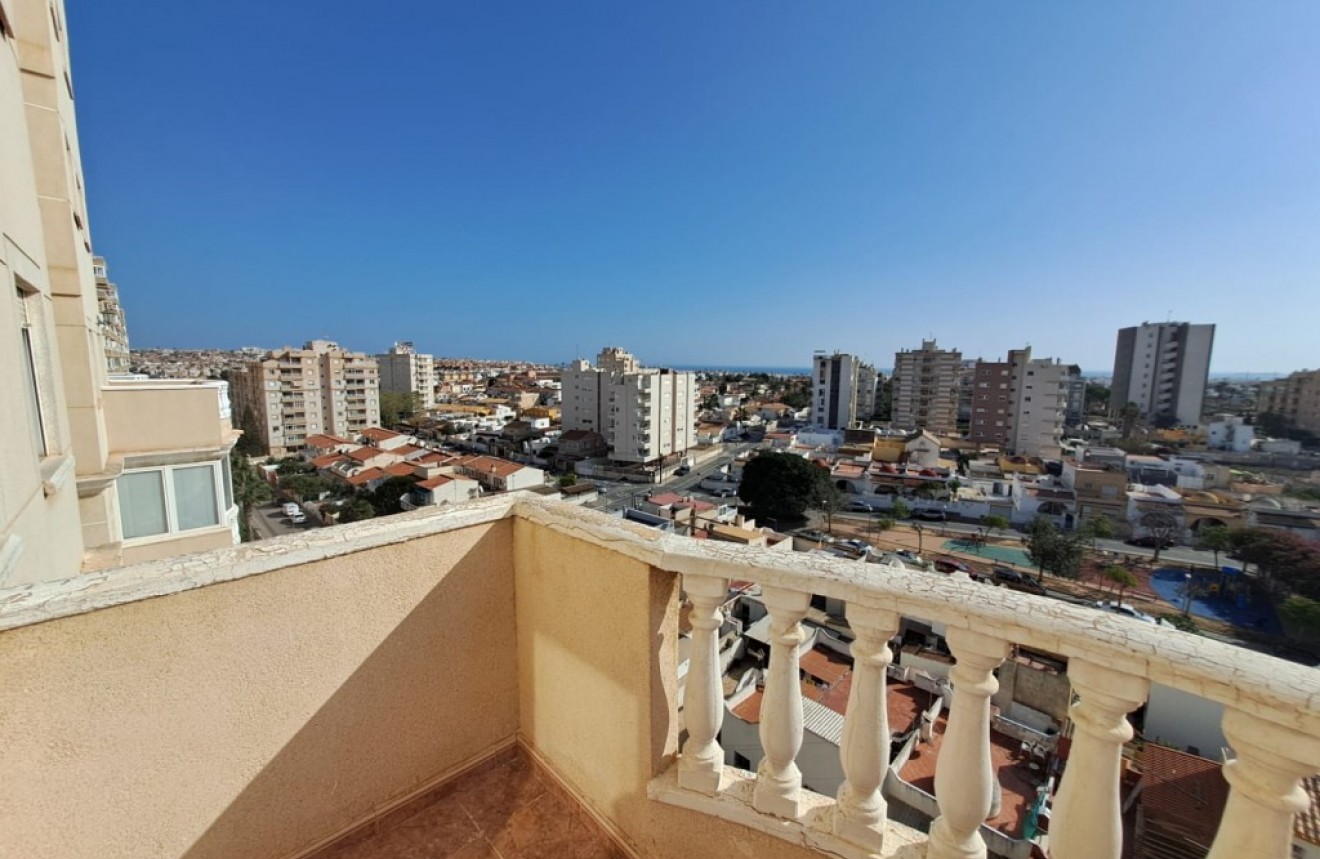 Tweedehands - Appartement / flat -
Torrevieja - Costa Blanca