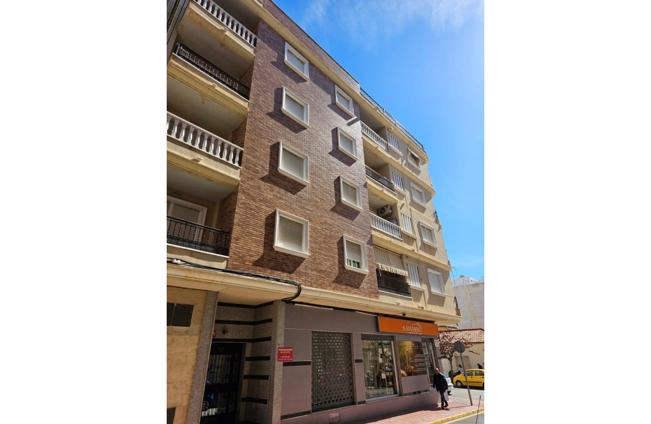 Aus zweiter Hand - Penthouse -
Torrevieja - Puerto