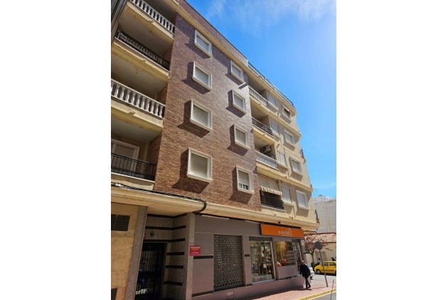 Aus zweiter Hand - Penthouse -
Torrevieja - Puerto