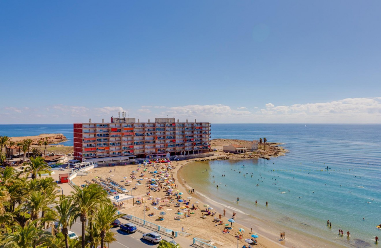 Z drugiej ręki - Szalet -
Torrevieja - Playa de los Locos