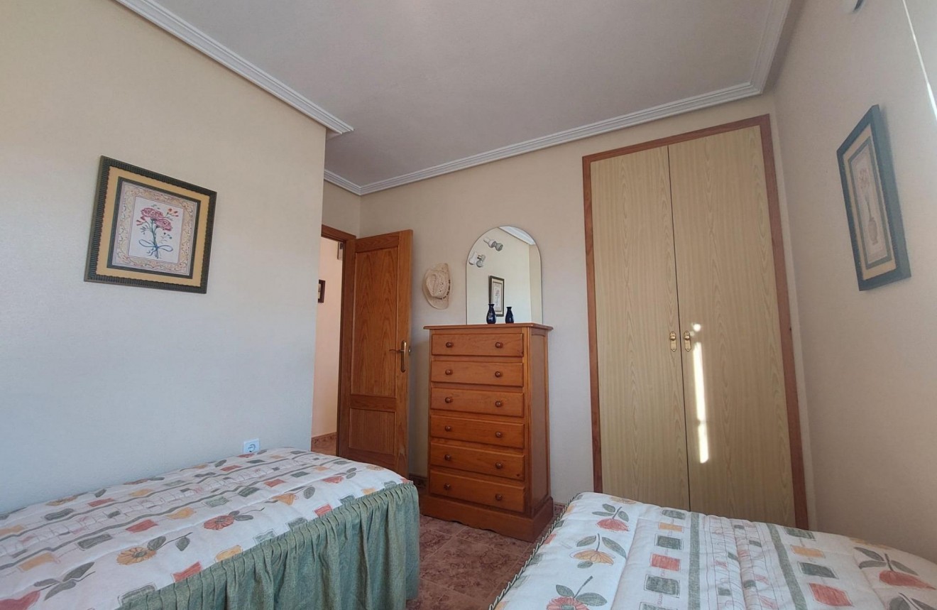 Tweedehands - Chalet -
Torrevieja - Costa Blanca