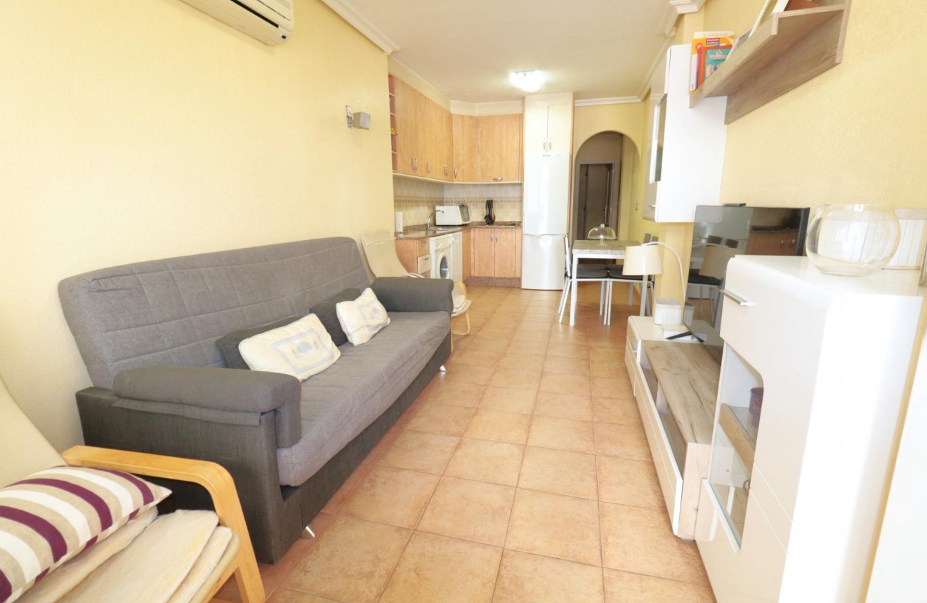 Segunda mano - Apartamento / piso -
Torrevieja - Acequion