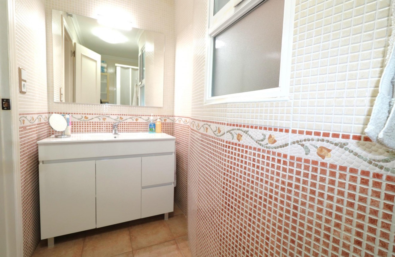 Segunda mano - Apartamento / piso -
Torrevieja - Acequion