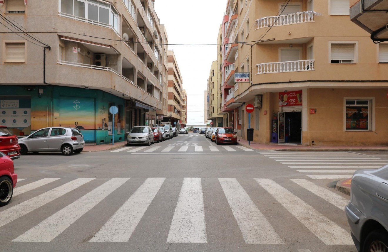 Segunda mano - Apartamento / piso -
Torrevieja - Acequion